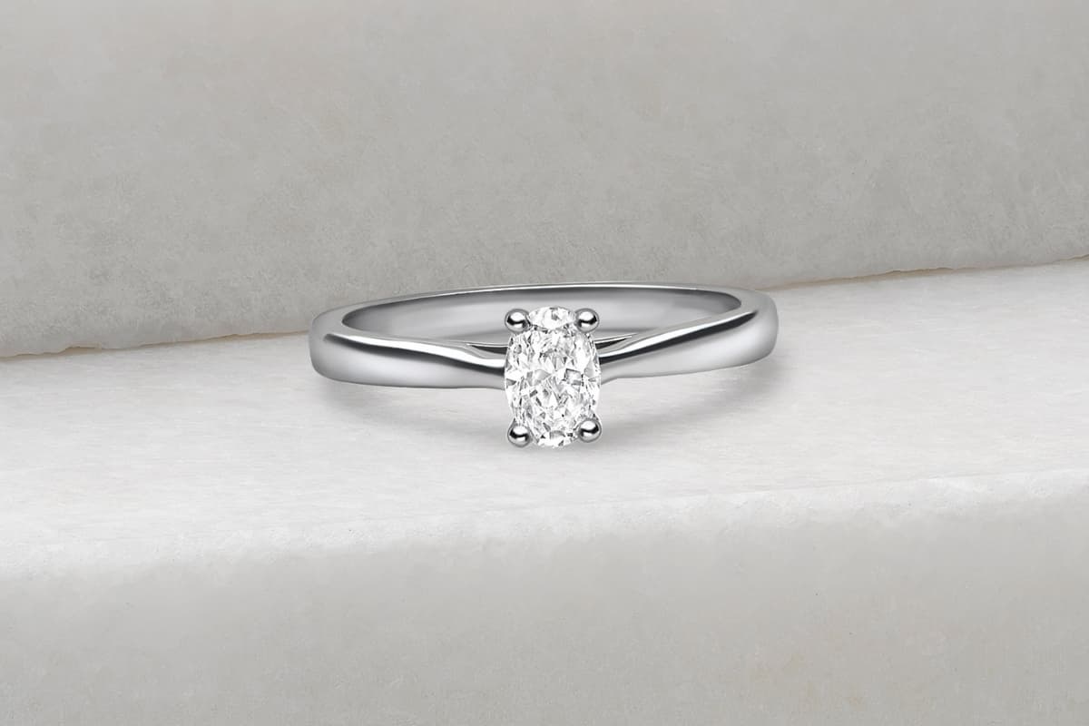 Oval Cut Engagement Rings