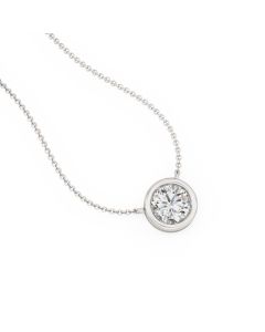 A beautiful round brilliant cut diamond pendant in 18ct white gold